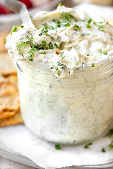 This garlic and herb cheese spread made with a touch of goat cheese is loaded with roasted garlic and a savory trio of fresh herbs! | thecozyapron.com #garlicandherbcheesespread #garlicandherbcheesespreadrecipes #garlicherbcreamcheesespread #garlicherbcheesespreadrecipe #garlicandherbspreadablecheese #garlicherbcheesespread #garlicherbspreadablecheese #cheesespread #cheesespreadrecipes #cheesespreadrecipesforcrackers #cheesespreadsforcrackers Garlic Herb Cheese Spread Recipe, Cheese Spread Recipes, Hand Pies Savory, Spreadable Cheese, Herb Cheese, Cream Cheese Spreads, Family Restaurant, Amazing Appetizers, Savory Appetizer