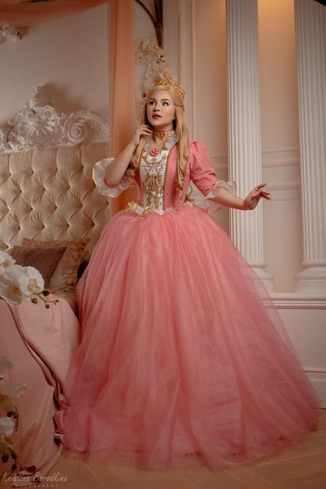 Barbie Princess Gown, Princess Dresses For Adults, Barbie Princess Dress, Barbie Cosplay, Princess And The Pauper, Barbie Costume, Princess Cosplay, Princess Costume, Movies Outfit