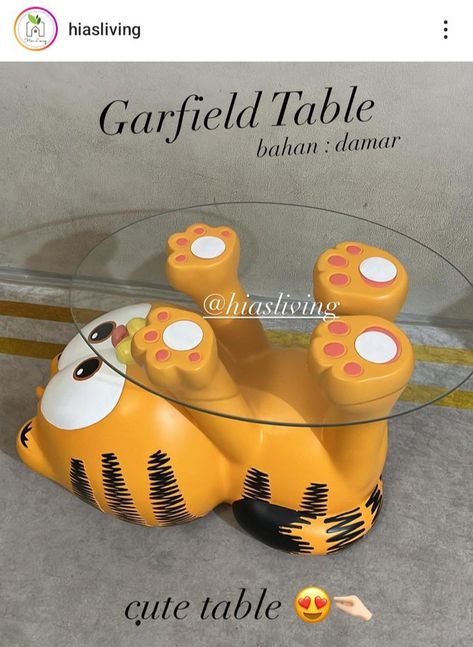 Garfield Furniture, Garfield Table, Garfield Room, Garfield Party, Garfield Birthday, Best Cartoon Shows, Garfield Pictures, Weird Furniture, Marie Cat