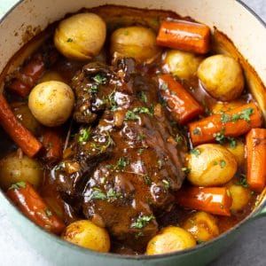 Classic Pot Roast - Garden in the Kitchen Pot Roast Dinner, Pot Roast Gravy, Pot Roast Seasoning, Roast Gravy, Perfect Pot Roast, Classic Pot Roast, Mississippi Pot Roast, Roast Beef Recipes, Beef Chuck Roast