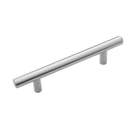 Hickory Hardware Bar Pull Center to Center Brushed Black Nickel Rectangular Bar Drawer Pulls in the Drawer Pulls department at Lowes.com Kitchen Cabinets Pulls, Modern Hardware, Contemporary Bar, Stainless Steel Cabinets, Hardware Pulls, Steel Cabinet, Stainless Steel Bar, Cabinet Decor, Bar Cabinet