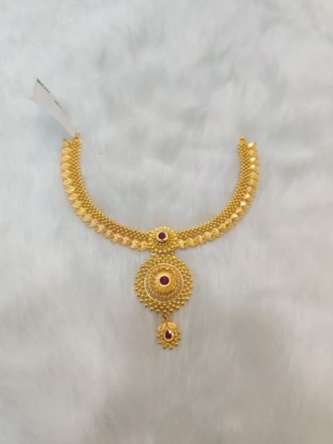 #gold #necklace #ornaments #decor #precious #jewelry #women #fashion #gorgeous #gild #chain Golden Necklace Indian, Bengali Design, Indian Gold Necklace, Indian Gold Necklace Designs, Plane Necklace, Maang Tika, Gold Bridal Necklace, Neck Pieces Jewelry, Gold Jewelry Simple Necklace