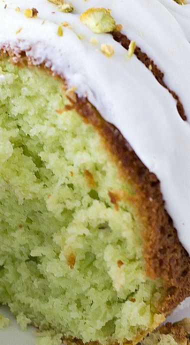 Pistachio Bundt Cake, Bundt Cake Recipes, Easy Bundt Cake, Kek Lapis, Pistachio Recipes, Pistachio Pudding, Torte Cupcake, Pistachio Cake, Pound Cakes