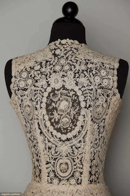 Part of a wedding dress, would make a cool shirt or vest... Lace Clothes, Shaved Side, Lace Clothing, Vintage Lace Weddings, Side Hairstyles, Crochet Vintage, Lace Wedding Dress Vintage, Lace Veils, Amazing Lace