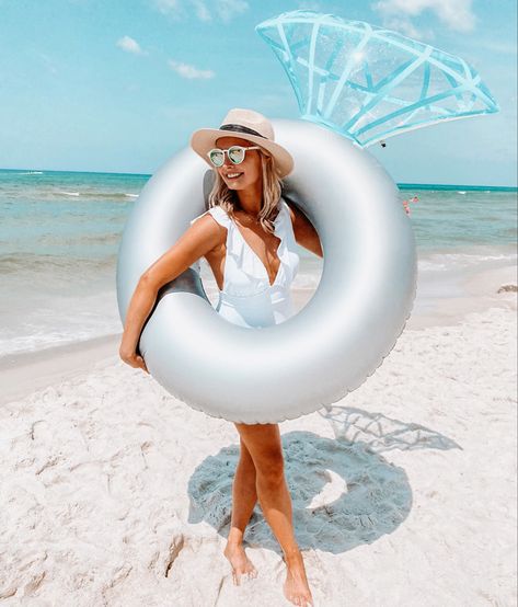 Ring Float Bachelorette, Beach Bachelorette Party Swimsuit, Beach Bachelorette Pictures Photo Ideas, Bachlorette Party Pool Floats, Bachelorette On The Beach, Daytona Beach Bachelorette Party, Teal Bachelorette Party, Bride To Be Beach Party, Beach Bachelorette Photoshoot