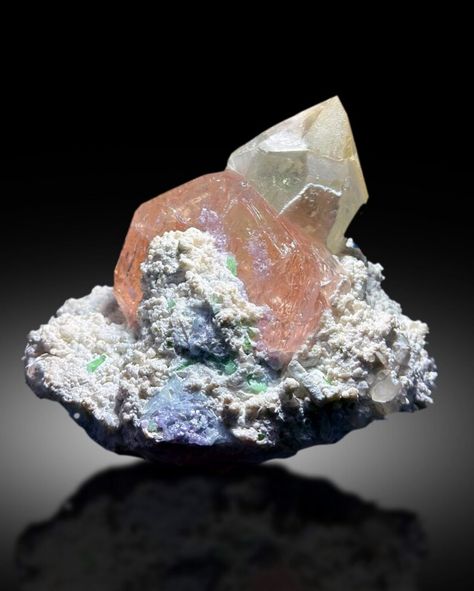 Minerals: 💎 MORGANITE , TOURMALINES, QUARTZ, ALBITE 💎 Huge size terminated Peach color Morganite crystal with Green Tourmalines and Quartz on Albite matrix. Morganite crystal has amazing luster. Its self standing and aesthetic specimen. Weight : 1412 gram Morganite Crystal Size : 85*50*30 mm Specimen Size : 170*140*125 mm Origin : Dara-i-pech Afghanistan #morganite #morganites #beryl #quartz #tourmaline #tourmalinecrystals #tourmalinespecimen #tourmalinekings #tourmalinekingsworldwide #morg... Morganite Crystal, Peach Color, Morganite, Matrix, Tourmaline, Green