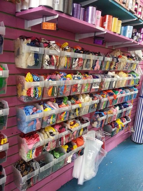 [AffiliateLink] Party Store Nh Ideas #partysupplystoredisplay Toy Store Design, Candy Store Design, Party Rental Ideas, Stationery Store Design, Gift Shop Interiors, Gift Shop Displays, Candy Room, Store Design Boutique, Party Supply Store