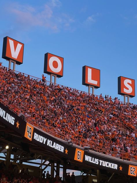 utk tn vols neyland stadium college football game day Neyland Stadium Wallpaper, Tn Vols Wallpaper, Vols Aesthetic, Tennessee Vols Wallpaper, Tennessee College Football, Tennessee Game Day, College Stadium, Univ Of Tennessee, Tn Vols Football