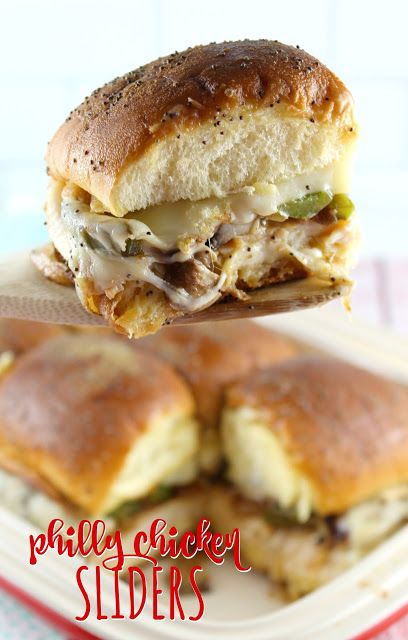 Philly Sliders, Chicken Philly Cheesesteak, Sliders Recipes Hawaiian Rolls, Chicken Cheesesteak, Sliders Recipes Chicken, Cheesesteak Sliders, Chicken Philly, Philly Cheese Steak Sliders, Rotisserie Chicken Breast