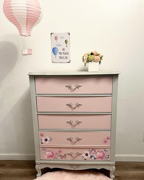 Sideboard Diy, Pink Painted Furniture, Restored Dresser, Pink Drawers, Shabby Chic Furniture Diy, Pink Dresser, Provincial Dresser, French Provincial Dresser, Grey Dresser