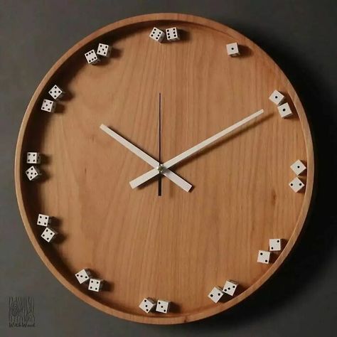 Diy Wooden Wall, Wooden Porch, Into The Wood, Diy Clock Wall, Woodworking Joints, Woodworking Hand Tools, Diy Clock, Wooden Wall Clock, Wooden Clock