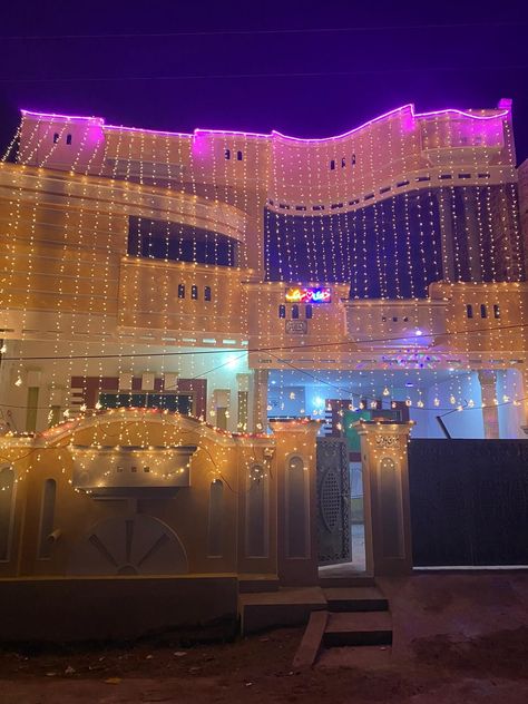 Indian Wedding Lights Decor, Shaadi Ghar Decor, Wedding House Lighting Indian, Indian Marriage Snap, Marriage Snapchat Story, Shaadi Wala Ghar Decoration, Indian Wedding Snapchat Story, Marriage Snap, Indian Marriage Aesthetic