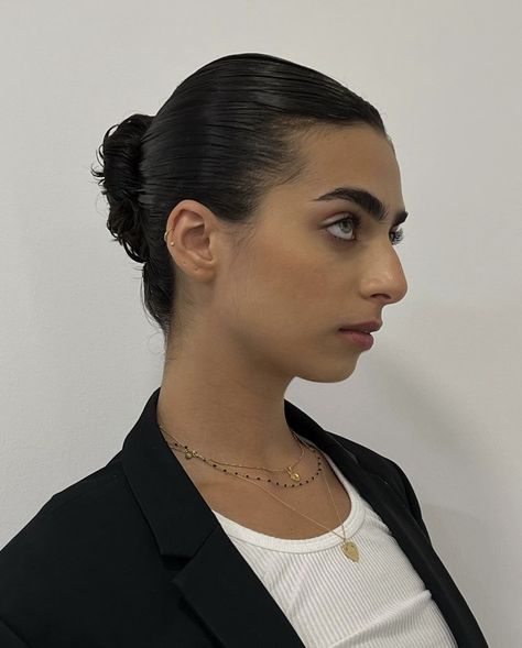 Side Profile Of A Woman’s Face, Hooked Nose Woman Front View, Women With Hooked Noses, Strong Features Women Face, Middle Eastern Nose, Sideburns Women, Women Sideburns, Strong Nose, Hooked Nose