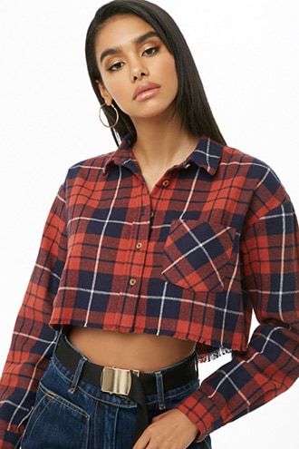 Cropped Flannel Shirt Crop Flannel Shirt Outfit, Flannel Crop Top Outfit, Cropped Flannel Shirt, Cropped Flannel Outfits, Cropped Shirt Outfit, Flannel Crop Top, Country Girl Dresses, Flannel Shirt Outfit, Neo Grunge