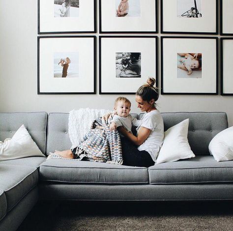 Love these big square frames! The large white mounts make sure it isn't overwhelming the wall and ties all the photos together #livingroomdecor Sala Grande, Luxury Living Room Design, Trendy Living Rooms, Design Salon, Lounge Design, Room Decorating, New Living Room, Couches Living Room, New Wall