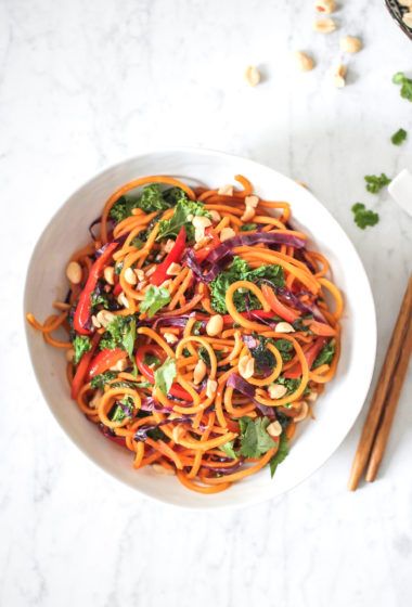 Vegan Butternut Squash Spiral Pad Thai - A Taste of Wellbeing Butternut Squash Spirals, Peanut Pad Thai, Spiralized Butternut Squash, Kid Friendly Vegetarian Recipes, Butternut Squash Noodle, Vegan Butternut Squash, Pad Thai Recipe, Healthy Weeknight Meals, Butternut Squash Recipes