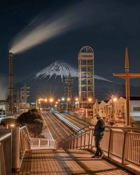 Nightscape Photography, Mount Fuji Japan, Life In Japan, Fuji Mountain, Monte Fuji, Yokohama Japan, Mont Fuji, Japan Photography, Japan Travel Guide