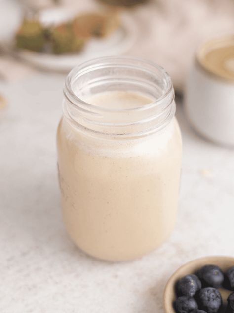 Diy Oat Creamer, Homemade Oat Milk Creamer, Oat Milk Creamer Recipe, Diy Oat Milk Coffee Creamer, Brown Sugar Oat Milk Creamer Recipe, Diy Vegan Coffee Creamer, Coffee Diy Recipes, Almond Milk Coffee Creamer, Dairy Free Coffee Creamer