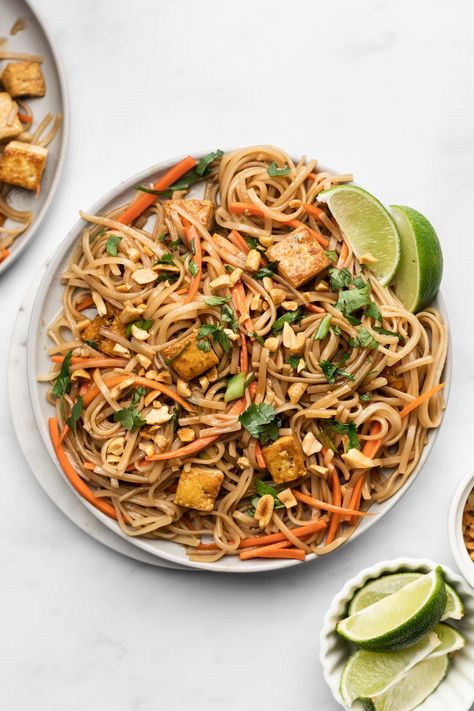 Easy Vegan Pad Thai is a simple recipe made with everyday ingredients. Rice noodles, pan-fried tofu, veggies, and a really simple sauce are tossed together and ready to enjoy in just 30 minutes. Vegan Pad Thai Sauce, Vegan Pad Thai Recipe, Gf Vegan Recipes, Vegetarian Gourmet, Tofu Pad Thai, Vegetarian Thai Recipes, Vegan Pad Thai, Vegan Chinese, Vegan Asian Recipes