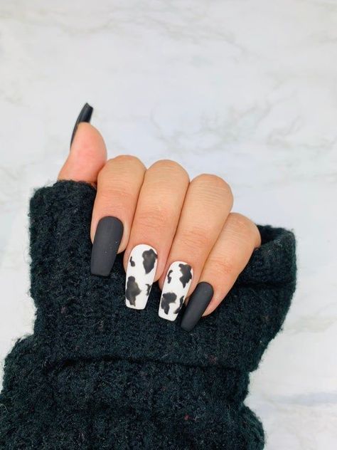 Fake Nails White, Cow Nails, Edgy Nails, Cute Acrylic Nail Designs, Simple Acrylic Nails, Nails Fake, Nails White, Nail Swag, Nails Black