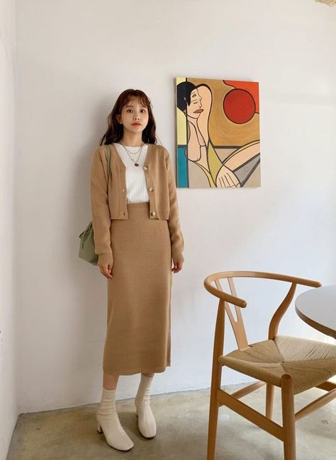 Ootd Korean, Long Skirt Fashion, Korean Casual Outfits, Korean Girl Fashion, 가을 패션, Teenage Fashion Outfits, Korean Outfits, Looks Style, Casual Style Outfits