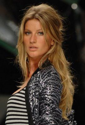 Gisele Hair, Gisele Bundchen Hair, Messy Bed, Bouffant Hair, Gisele Bündchen, Great Hairstyles, Gisele Bundchen, Celeb Style, Dirty Blonde