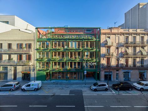 LOOM Ferretería Pere IV Industrial Building Renovation / Daniel Mòdol | ArchDaily Old Factory Renovation, Warehouse Renovation, Urbanism Architecture, Green Facade, New Zealand Landscape, Building Renovation, Industrial Architecture, Old Factory, Adaptive Reuse