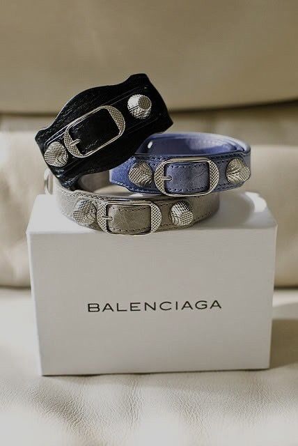 Balenciaga Bracelet, Fashion Design School, Stockholm Fashion, Chic Accessories, Diy Accessories, Leather Items, Small Leather Goods, Jewelry For Women, Cute Jewelry