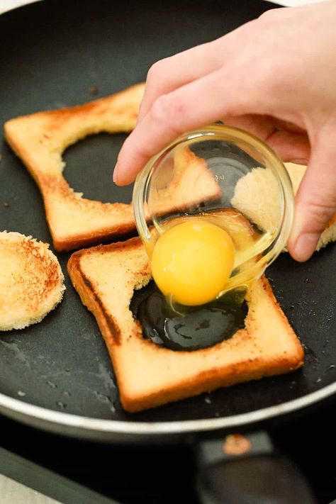 Eggs In A Basket: How To Make This Breakfast Recipe | The Picky Eater Egg In A Basket Recipe, Eggs In A Basket Recipe, Easy Weekday Breakfast, Egg In A Basket, Eggs In Bread, Egg In A Hole, Sunnyside Up Eggs, Eggs In A Basket, Weekday Breakfast