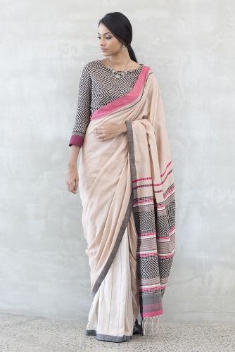 Handloom Sarees-Off-White Handloom Saree 1 Khadi Fabric, डिजाइनर कपड़े, Formal Saree, Cotton Saree Blouse Designs, Cotton Saree Blouse, Khadi Saree, Cotton Saree Designs, Sari Blouse Designs, Saree Blouse Patterns