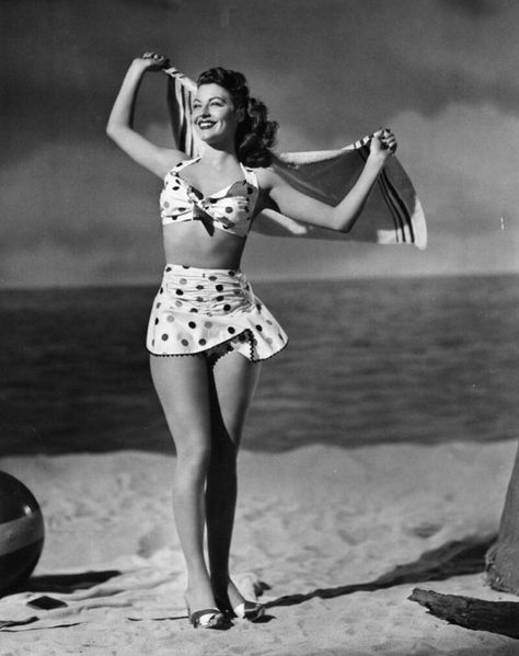 Ava Gardner | from my tumblr blog | TOSHIO Y | Flickr Vintage Two Piece Swimsuit, Historical Swimwear, Polka Dots Fashion Vintage, Vintage Bikinis, Bikinis Retro, Milton Greene, Dots Fashion, Glamour Vintage, Polka Dots Fashion