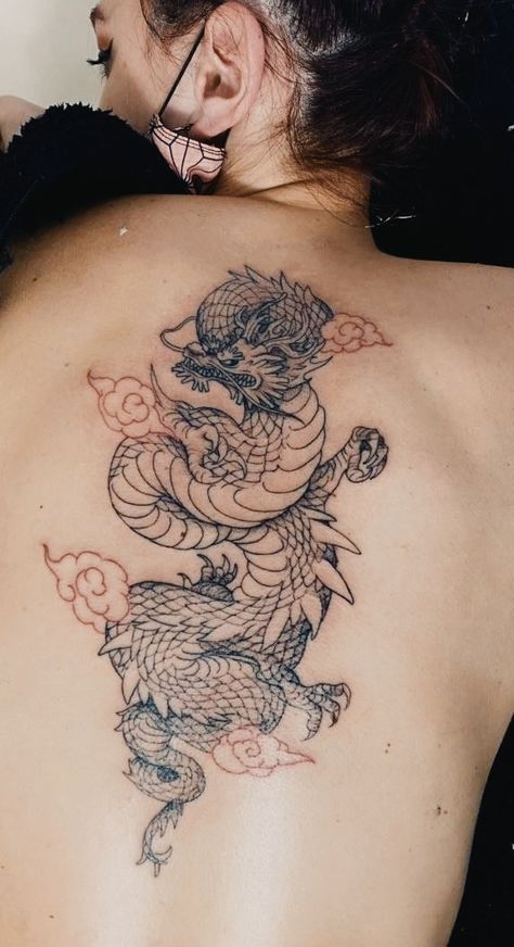 Tattoo of a traditional dragon but inspired on the character of momonosuke kozuki in dragon adult mode from one piece Momonosuke Dragon Tattoo, One Piece Momonosuke Dragon, Momonosuke Dragon, Kozuki Momonosuke, One Piece Tattoos, Martial Arts Styles, Spine Tattoo, Hair Tattoos, Anime Tattoos