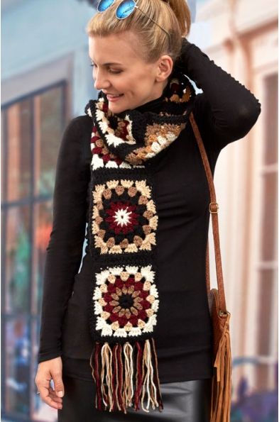 Granny Square Scarf Pattern, Crochet Muffler, Learning Crochet, Neutral Scarf, Granny Square Poncho, Granny Square Häkelanleitung, Motifs Granny Square, Poncho Au Crochet, Granny Square Scarf