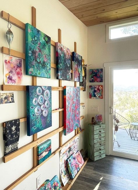 Home Art Studios, Rangement Art, Art Studio Storage, معرض فني, Art Shed, Art Studio Space, Art Studio Organization, Art Studio Room, Art Studio Design