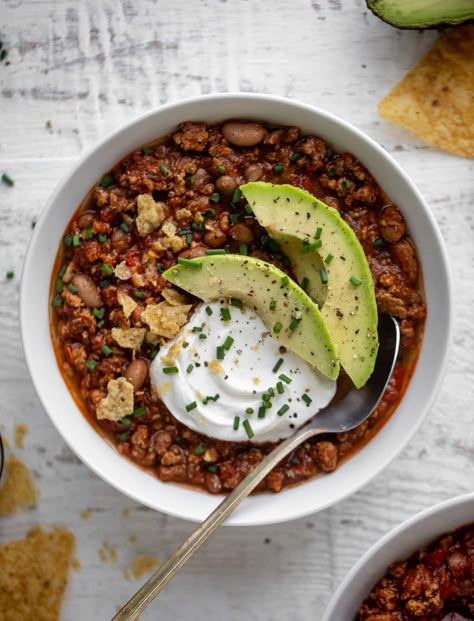 Weeknight Maple Turkey Chili. Game Day Chili Recipe, Maple Turkey, Easy Turkey Chili, Fall Soup Recipes, Easy Turkey, Best Soup Recipes, Fall Dinner Recipes, Turkey Chili, Fall Soups