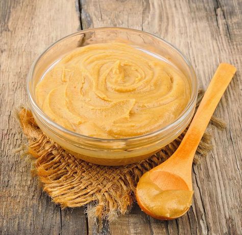 Homemade Mustard Plaster Mustard Plaster, Chest Congestion Relief, Medicinal Herbs Remedies, Chest Congestion Remedies, Congestion Remedies, Homemade Mustard, Preserving Herbs, Mustard Recipe, Congestion Relief