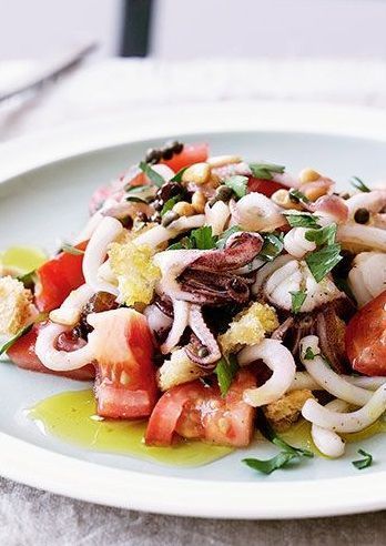 Calamari Salad, Octopus Salad, Octopus Recipes, Calamari Recipes, Squid Recipes, Sea Food Salad Recipes, Seafood Entrees, Sicilian Recipes, Seafood Salad