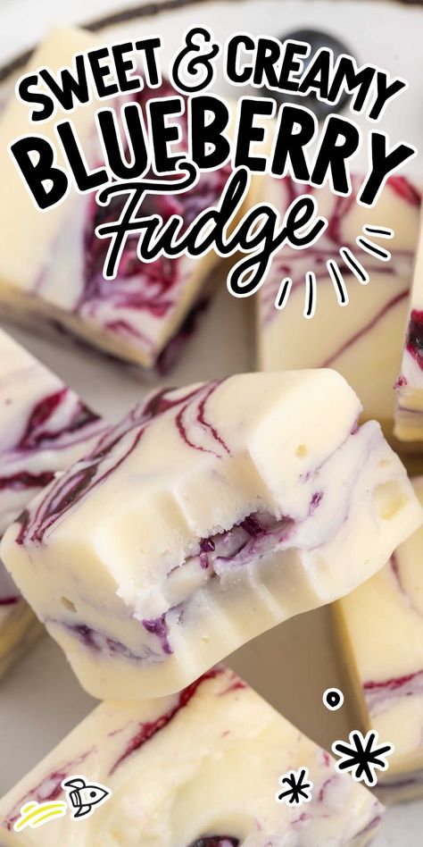 Blueberry Fudge Recipes, Strawberry Shortcake Fudge, Unique Fudge Recipes, Blackberry Fudge, Easy Diy Desserts, Fudge Recipes Christmas, Buttermints Recipe, Blueberry Fudge, Blue Fudge