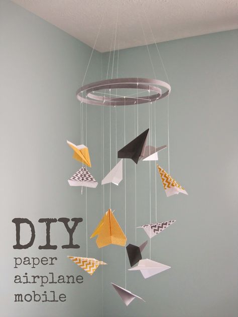 paper airplane mobile tutorial - {from Knee Deep in the Baby Pool} Diy Baby Mobile Boy, Mobil Origami, Airplane Mobile, Origami Mobile, Paper Mobile, Diy Baby Mobile, Airplane Theme, Baby Boy Mobile, Baby Pool