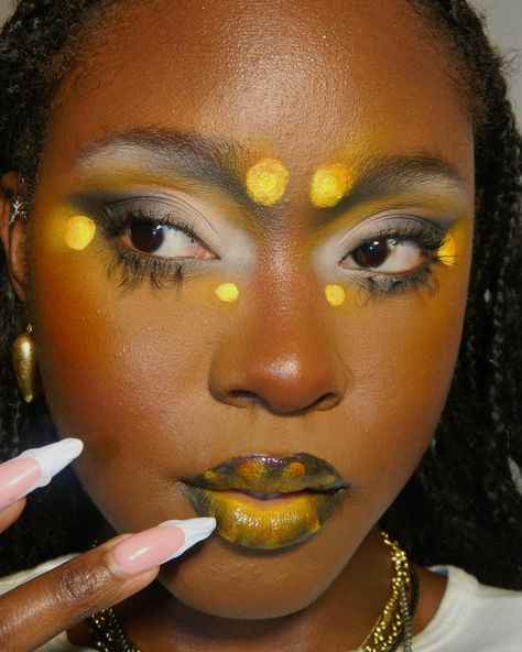 Yellow Pink Makeup Look, Yellow And Black Makeup, Yellow Blush Makeup, Pink And Yellow Makeup, Pink And Yellow Makeup Looks Black Women, Hauslabs Foundation, Yellow Makeup Looks, Pink Graphic Makeup, Oh My Gloss