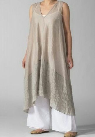 Plain loose tunic 1 Indian Tunic Tops, Vivid Linen, Boho Styl, Indian Tunic, Linen Fashion, Women Tunic Tops, Vintage Style Dresses, Long Tunic, Linen Dresses