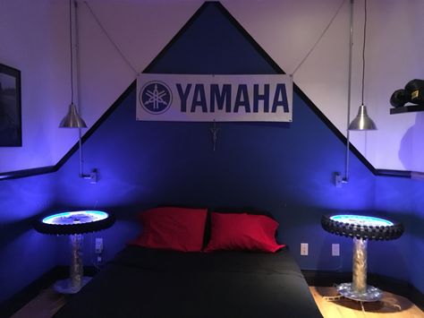 Dirt bike themed Room I designed! #dirtbike #garage #boys #room #diy Motorcycle Bedroom, Motocross Room, Bike Bedroom, Dirt Bike Bedroom, Motocross Bedroom, Dirt Bike Room, Boys Room Diy, Zimmer Diy, Boy Girl Bedroom