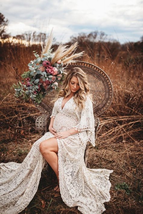 Boho Maternity Dresses For Photoshoot, Maternity Photography Peacock Chair, Peacock Chair Maternity Shoot, Maternity Photography Dress Gowns, Casual Maternity Shoot, Bohemian Maternity Photos, Boho Maternity Photoshoot, Maternity Fitness, Maternity Photo Dresses