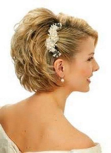 mother of the bride short hairstyles Prom Hairstyles Updos, Mother Of The Bride Hair, Best Wedding Hairstyles, Hairdos For Short Hair, Short Wedding Hair, Penteado Cabelo Curto, Wedding Hairstyles Updo, Curly Bob Hairstyles, Hairstyles For Short Hair