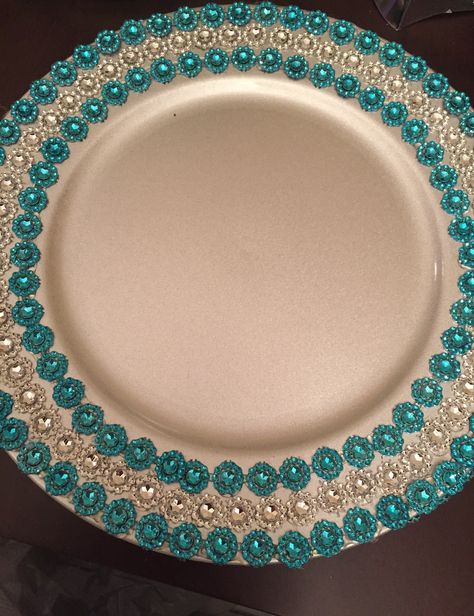 Bling Charger Plates, Glass Mirror Charger Plate Set Up, Rhinestones Projects, Silver Bead Charger Plate Wedding, Clear Gold Beaded Chargers Wedding, Glitter Charger, Charger Plates Decor, Charger Plates Diy, Glass Gold Beaded Charger Plate