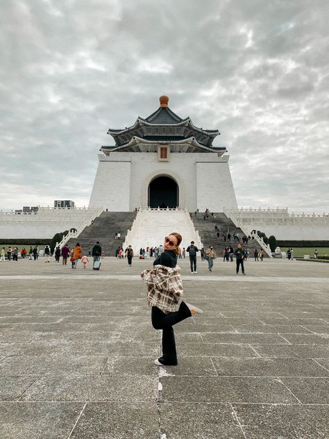 #taipei #taiwan Jiufen Taiwan Photography, Taipei Outfit, Chiang Kai Shek Memorial Hall, Chiang Kai Shek, Taiwan Travel, Taipei Taiwan, East Asia, Taipei, Taiwan