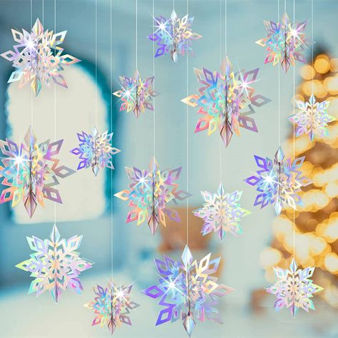 Snöflingor I Papper, Winter Wonderland-party, Christmas Birthday Party Decorations, Winter Wonderland Christmas Party, 3d Paper Snowflakes, Christmas Snowflakes Decorations, Winter Wonderland Decorations, Frozen Christmas, Snowflake Garland