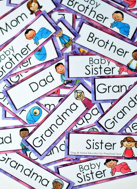 family vocabulary cards by Stay At Home Educator for Preschool Spot - I Can Give Predictable Chart - teach the spirit of giving this Christmas Vocabulary For Preschoolers, Family Inquiry Kindergarten, Family Flashcards Printables Free, Family Members Flashcards Free Printable, Preschool Folder, Preschool Letters Printables, Childcare Themes, Preschool Family Theme, Christmas Literacy Activities