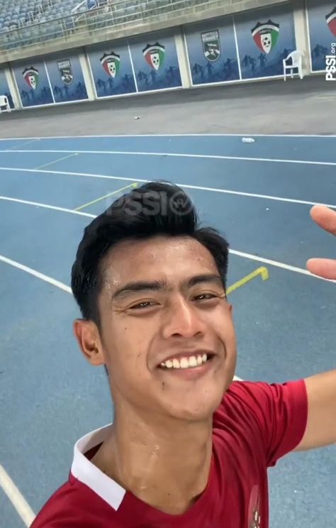 Pratama Arhan Aesthetic, Badminton, Football, Instagram, American Football