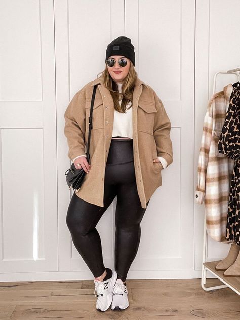 Curvy Winter Outfits, Plus Size Legging Outfits, Faux Leather Leggings Outfit, Shacket Outfit, Leggings Outfit Winter, Leggings Outfit Casual, Plus Size Winter Outfits, Leather Leggings Outfit, Look Legging